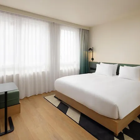 Hampton By Hilton Paris Ouen