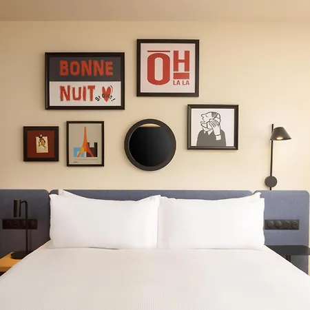 Hampton By Hilton Paris Ouen Hotel