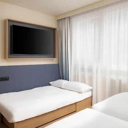Hotel Hampton By Hilton Paris Ouen
