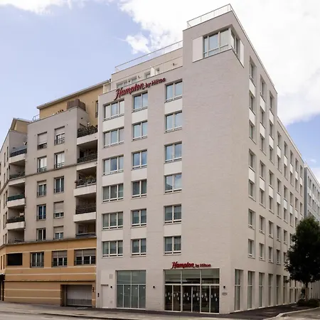 Hotel Hampton By Hilton Paris Ouen 4*