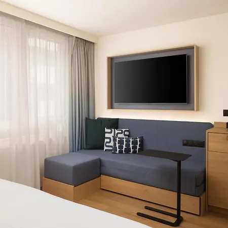 Hampton By Hilton Paris Ouen