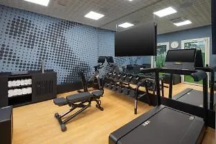 Hotel Hampton By Hilton Paris Ouen 4*